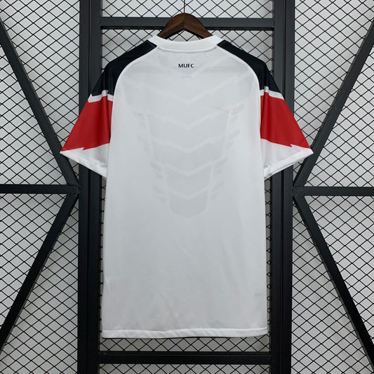 Manchester United 10/11