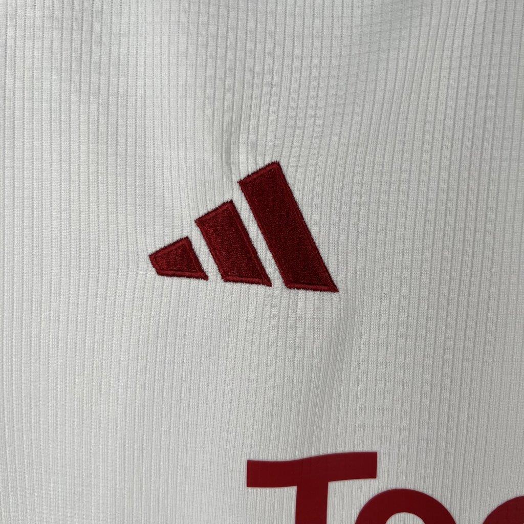 Manchester United Terceira 23/24
