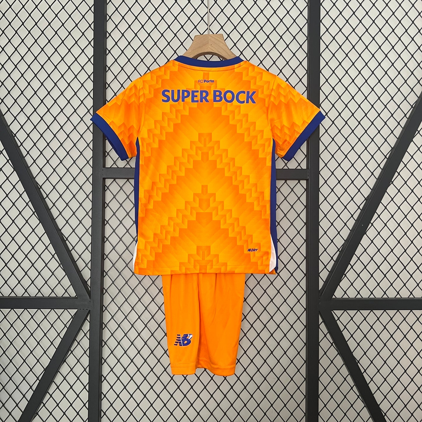 FC Porto Alterntaiva 24/25